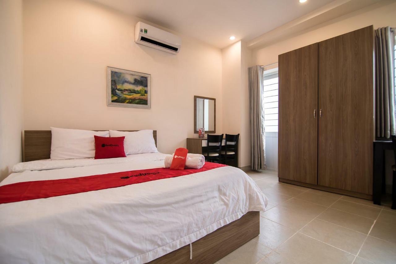 Reddoorz @ Hai Ba Trung Street Хошимін Екстер'єр фото