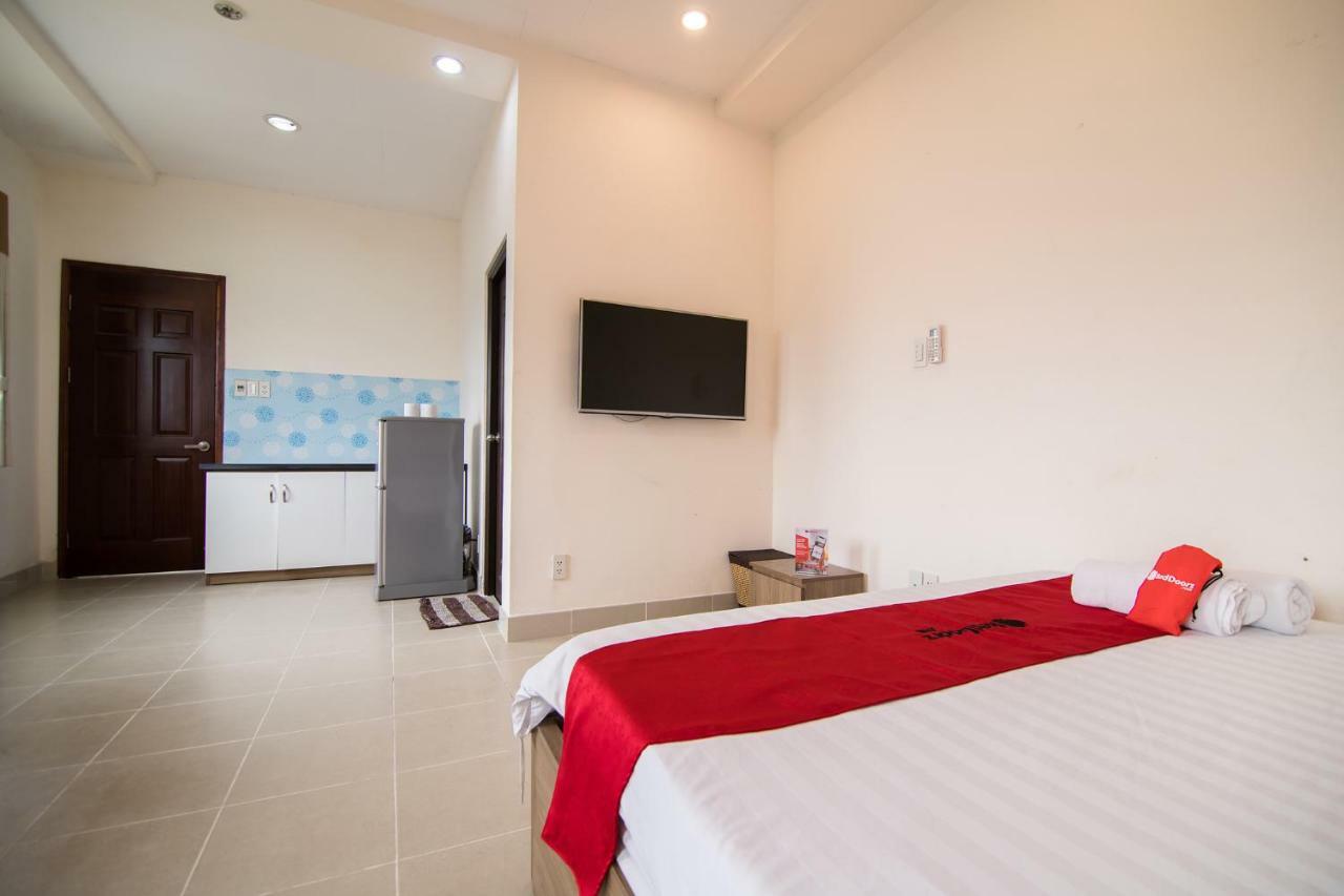 Reddoorz @ Hai Ba Trung Street Хошимін Екстер'єр фото